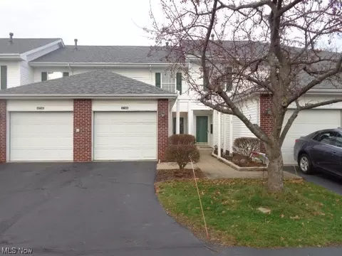 6708 Woodruff Ct, Middleburg Heights, OH 44130