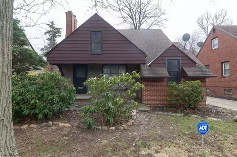 3786 Berkeley Rd, Cleveland Heights, OH 44118