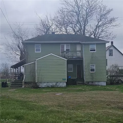 1524 2nd St SE, Canton, OH 44707