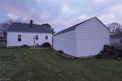 7015 Amherst, Youngstown, OH 44512 photo 4