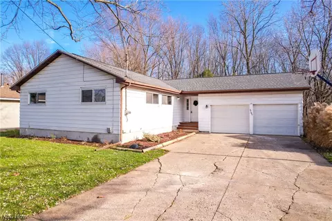 4705 Clifton Ave, Lorain, OH 44055