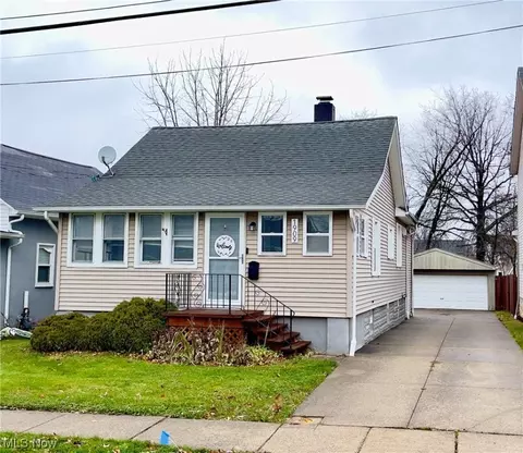 1909 E 296th, Wickliffe, OH 44092