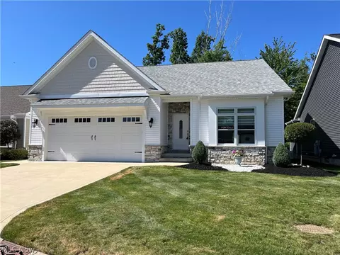 11247 Hygrove Dr, Concord, OH 44077