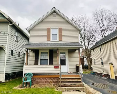 905 Clay St, Akron, OH 44311