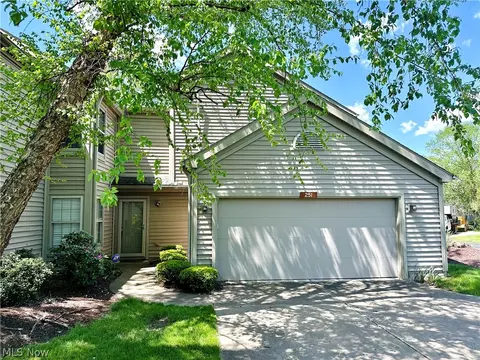 251 S Linden Ct, Warren, OH 44484