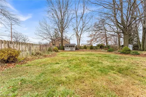 731 E 263rd St, Euclid, OH 44132 photo 32