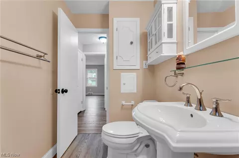 731 E 263rd St, Euclid, OH 44132 photo 18