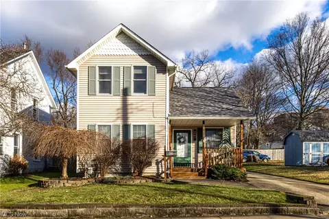 2163 Stone St, Cuyahoga Falls, OH 44221