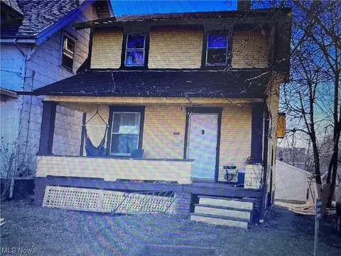 2912 Grove SW, Canton, OH 44710