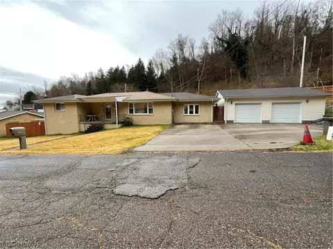 715 Spring Hvn, Martins Ferry, OH 43935