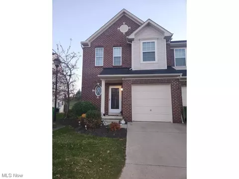 111 River Rock Way, Berea, OH 44017