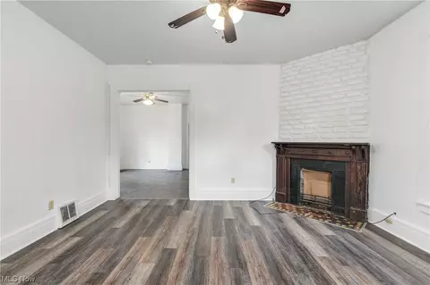 249 Gates, Elyria, OH 44035 photo 3