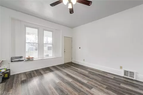 249 Gates, Elyria, OH 44035 photo 5