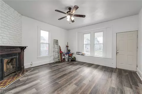 249 Gates, Elyria, OH 44035 photo 6
