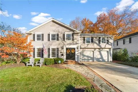 20278 Westhaven Ln, Rocky River, OH 44116