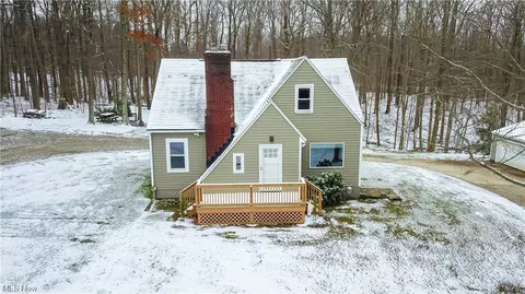 9929 Chardon Rd, Chardon, OH 44024