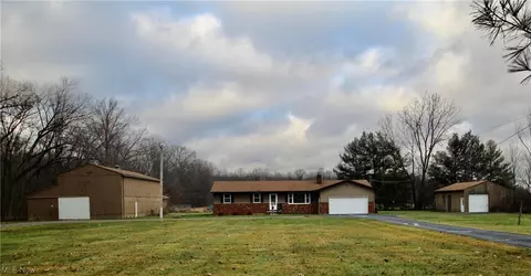 8445 Crow Rd, Litchfield, OH 44253