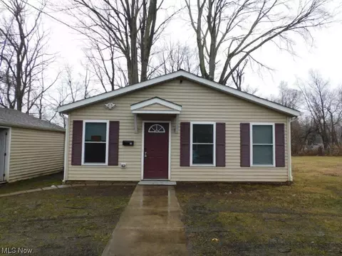 99 Marshall, Conneaut, OH 44030