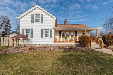 5283 French Creek Rd, Sheffield Village, OH 44054