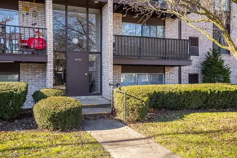 16375 Heather #101, Middleburg Heights, OH 44130