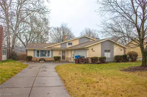 4709 Carsten, North Olmsted, OH 44070