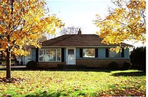 24676 Price Rd, Bedford Heights, OH 44146