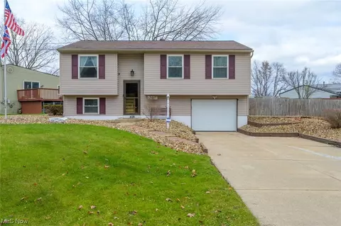4081 Woodside Dr NW, Warren, OH 44483