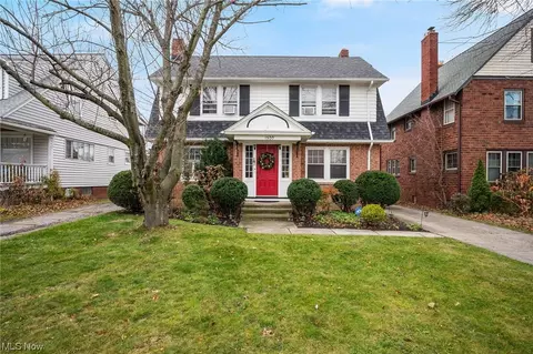 1500 Bunts Ave, Lakewood, OH 44107