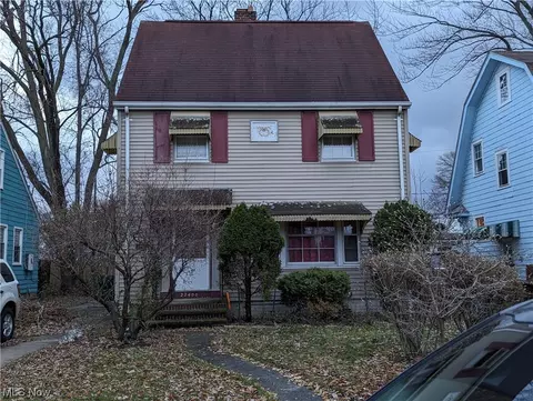 22400 Seabrooke, Euclid, OH 44123