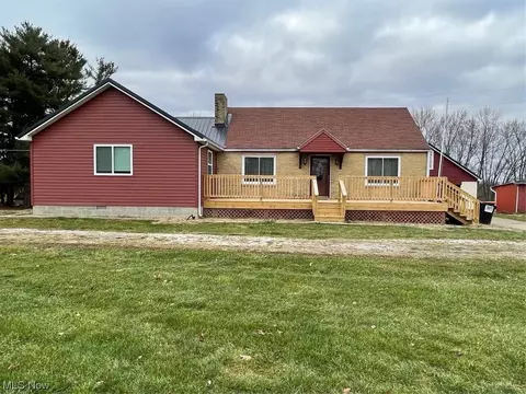 6475 Adamsville Rd, Zanesville, OH 43701