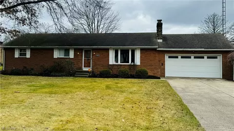 2825 NW Marlin Ave NW, Canton, OH 44708