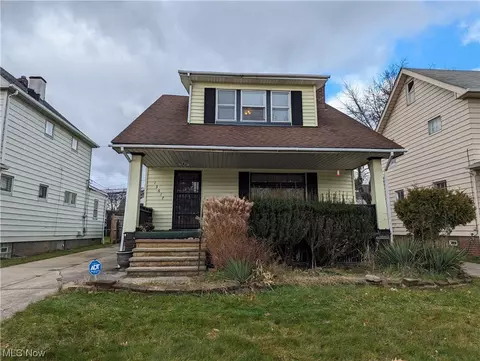 13617 Alvin Ave, Garfield Heights, OH 44105