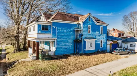 905 Virginia Ave, Parkersburg, WV 26101