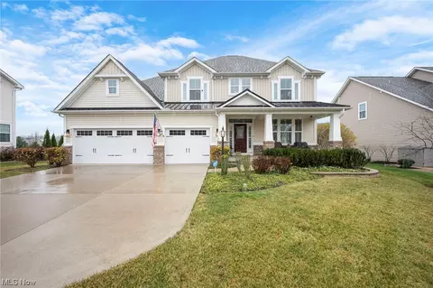 8174 Megan Meadow Dr, Hudson, OH 44236