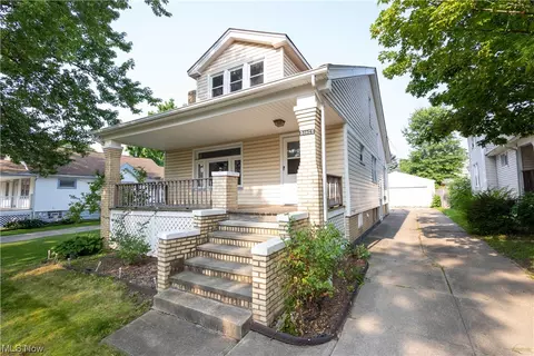 3734 W 138th St, Cleveland, OH 44111