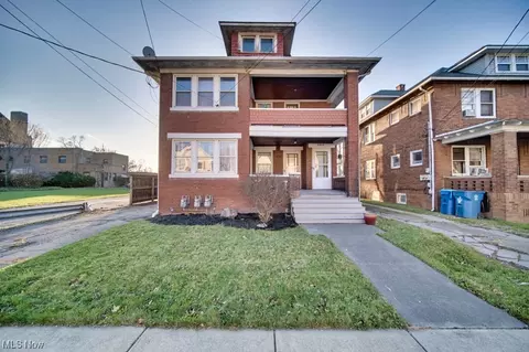2402 Elyria Ave, Lorain, OH 44055