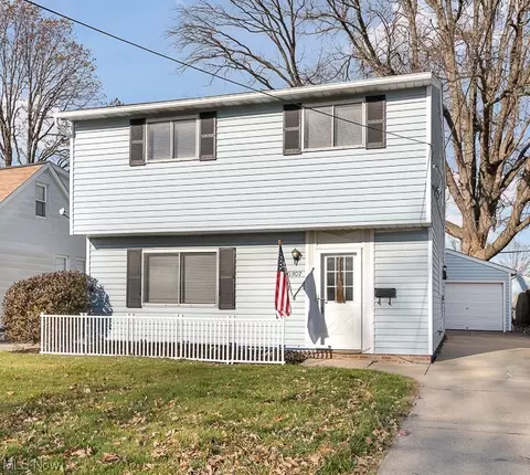 30307 Regent Rd, Wickliffe, OH 44092