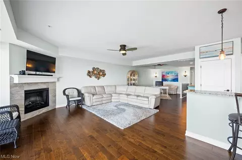 9523 Larimar Dr, Willowick, OH 44095 photo 9