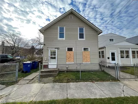 2307 Kinkel Ave, Cleveland, OH 44109