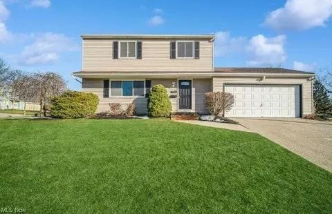 13746 Rybak Ave, Garfield Heights, OH 44125