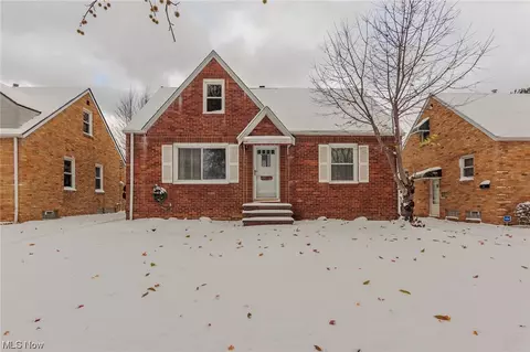 14712 Harley, Cleveland, OH 44111