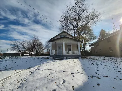 5838 Portage Ave, Cleveland, OH 44127