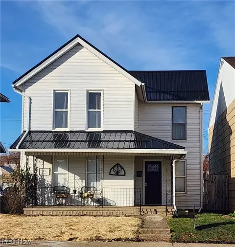735 S 7th, Coshocton, OH 43812
