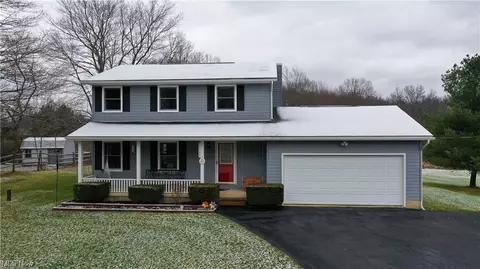 11082 Vaughn Rd, Hiram, OH 44234