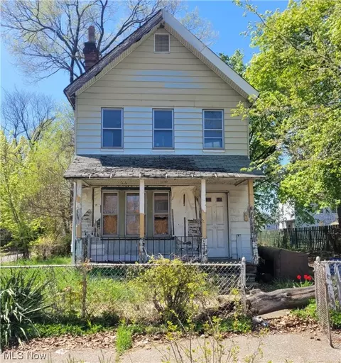 1586 E 65th St, Cleveland, OH 44103