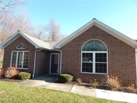 866 Wellingshire Cir, Tallmadge, OH 44278