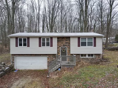 4490 John Thomas, Ravenna, OH 44266