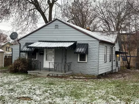 4616 E 88th St, Garfield Heights, OH 44125