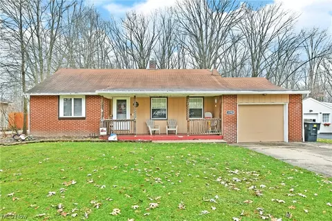1190 Patchen Ave SE, Warren, OH 44484