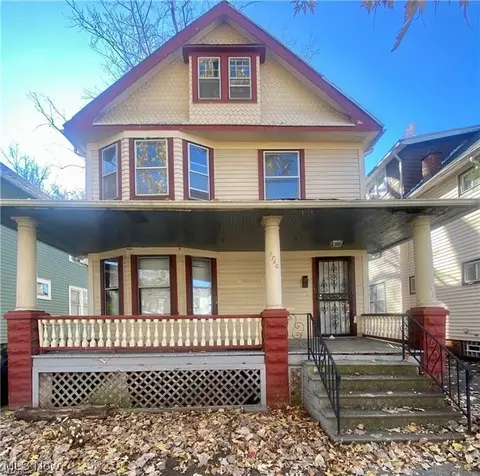 1760 Wickford, Cleveland, OH 44112